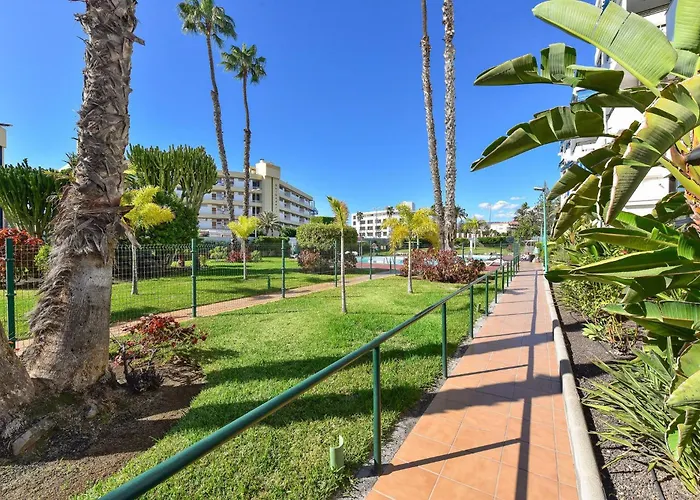 Modern Iguazu * Playa del Ingles (Gran Canaria)